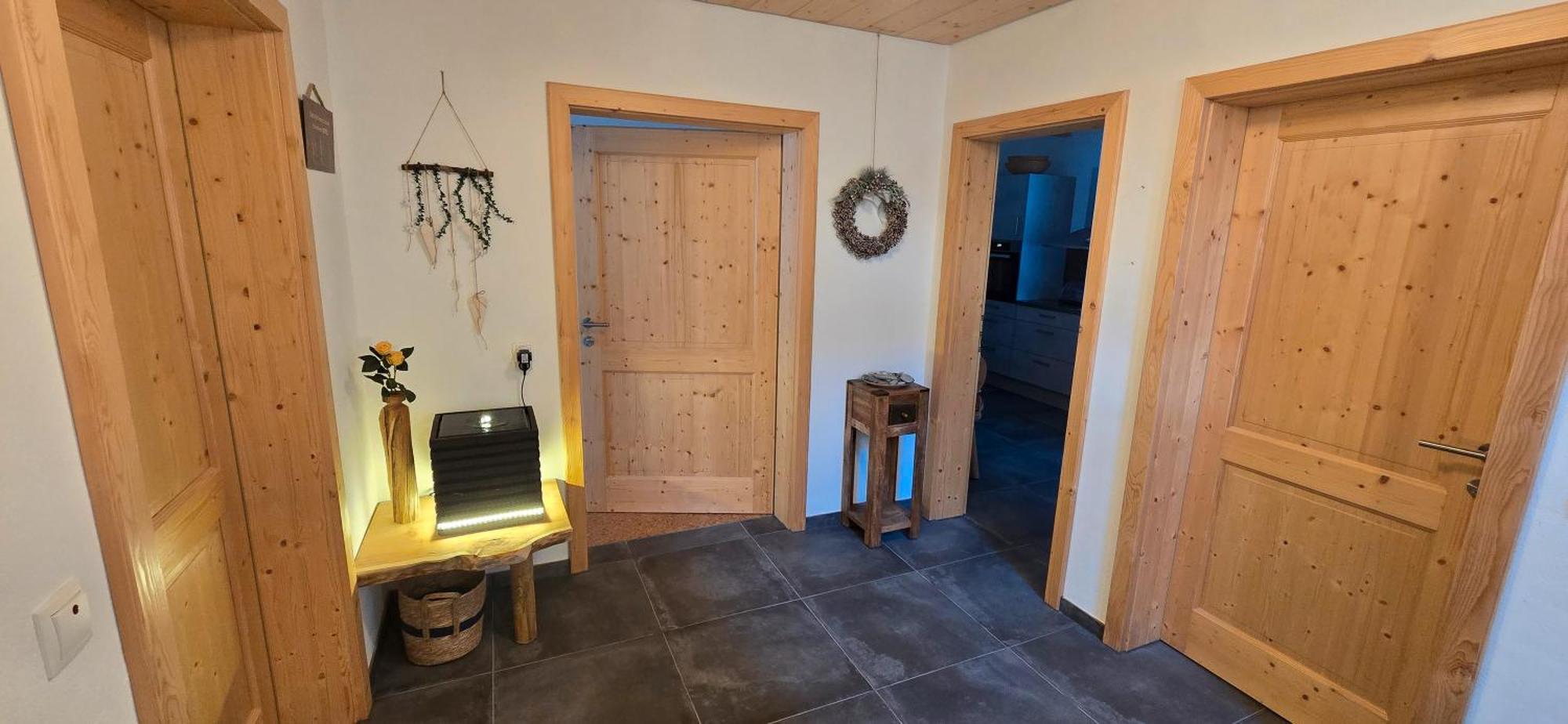 Haus Auszeit Bed and Breakfast Wenns Eksteriør billede